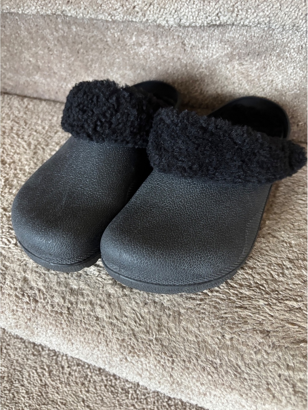 Coach Women's Lola Black Faux Shearling Clog Slippers Size 8